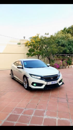 ថ្មីណាស់ Honda Civic full 2018 4 មុឺនគីឡូ