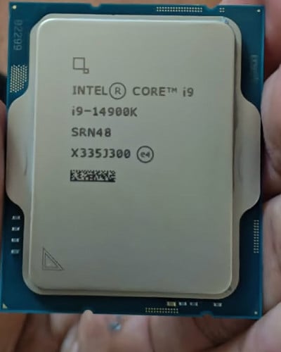 ខ្ចីញេញ I9 14900K 1តឹក 380$ ច្មី ជិត500$