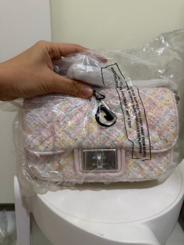 កាបូប​  Karl lagerfile