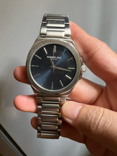 នាឡិកាម៉ាក់ KENNETH COLE លក់75$