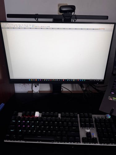 លក់ Monitor Mi 27inch  នៅថ្មី 99% កាលទិញ 220 លក់ 160ចចារ