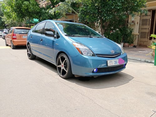 លក់ឡានស្អាតអត់បុក Prius ឆ្នាំ2007 Full no map