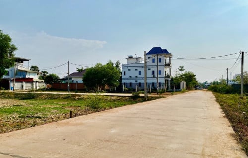 ដីលក់បន្ទាន់ ចម្ងាយ ២គីឡូម៉ែត្រប៉ុណ្ណោះ ពីផ្សារចាស់ Pup Street ក្រុងសៀមរាប