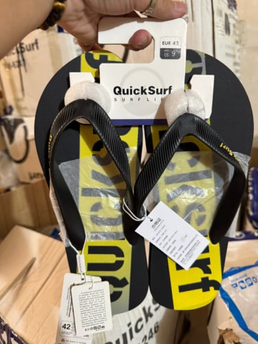 ស្បែកជើង QS បុរស