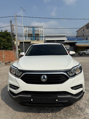 ឡានសន្លឹកពន្ធ Rexton suv 2018