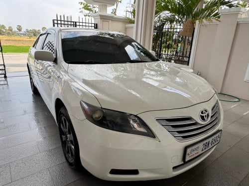 Camry Hybrid 07 white full option ថ្មីណាស់