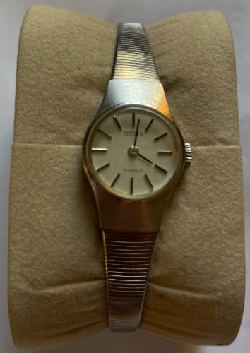 Citizen 21 Jewels hand winding lady Watch