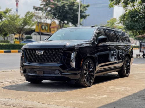 Escalade Cadillac Onyx Package 2025 VIP Seats