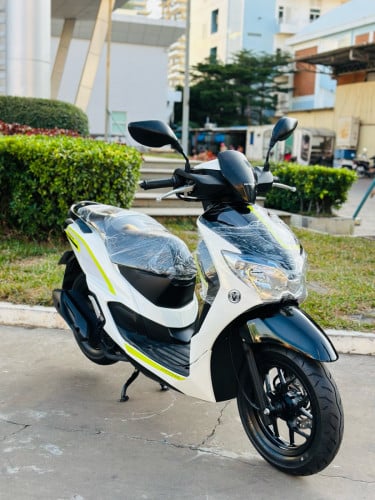 Honda Moove 016 ម៉ាសុីនតាន់ហាប់នែនស្ងាត់ជិះស្រួលមិនលាន់មិនហុយមានពន្ធកាតគ្រឺហ្សីន