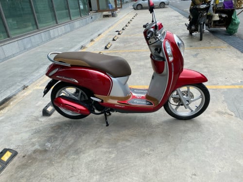 Honda scoopy 2014