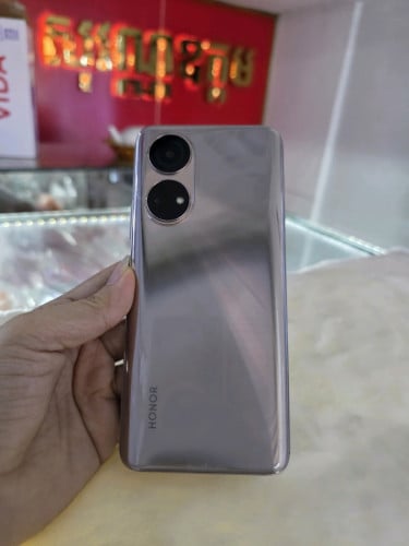 Honor30plus ram6G+2G/128G sim2  ស្អាត98% ធានាសំណុំស៊ីន