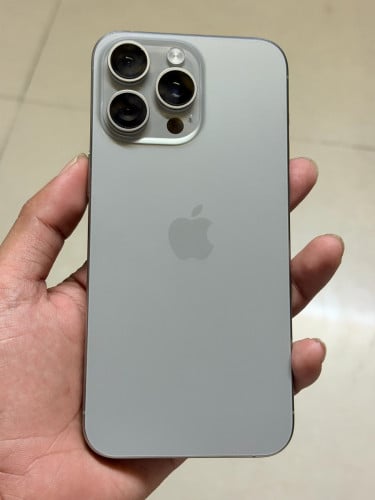 Iphone 15 pro max ZP របស់ប្រើផ្ទាល់ស្អាត 99% ថ្មសល់ 85%