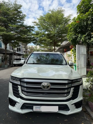 Land Cruiser for sale