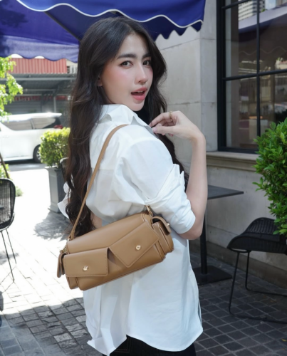 Lyn Bags Original new 100% resale only 40$