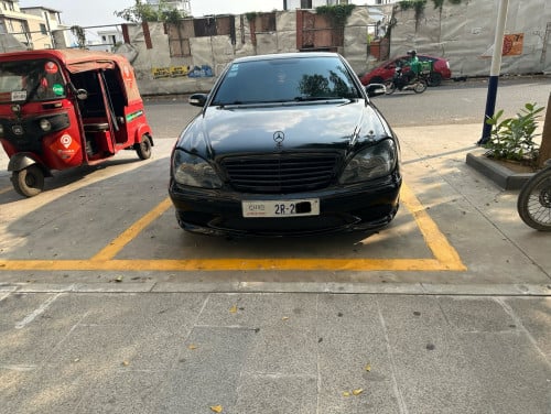 mercedes benz S430 v8តួរវែងថ្មីណាស់តម្លៃធូរៗមើ បាន  កង់ថ្មីបួនគ្រាប់