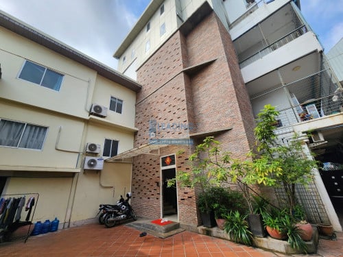 N424 | Nice and Clean, Studio Apartment with Lift For Rent Free Wifi