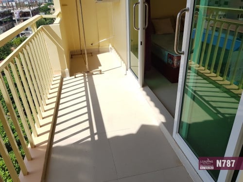 N787 | Spacious 1 Bedroom Apartment For Rent with Car Park
