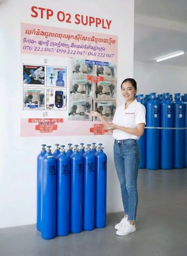 Oxygen លក់និងជួលឈុតអុកសុីសែនជំនួយដង្ហើម我们在金边供应氧气/二氧化碳/氮气/氩气