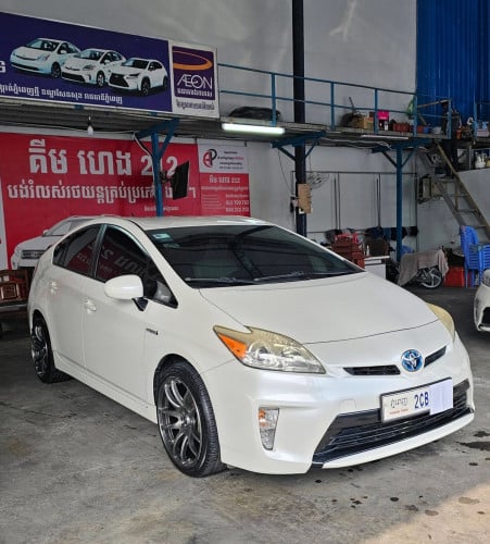 Prius 012 ម្ចាស់ដើន