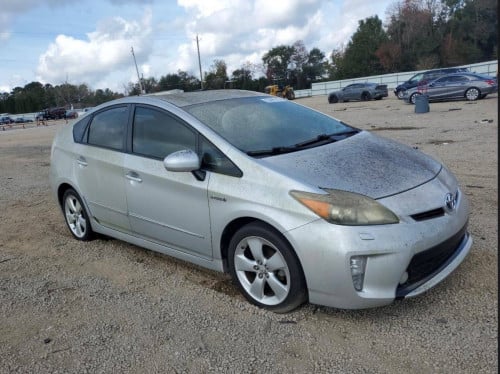 Prius2012 option 5 លាងទឹកជិះមកដល់ខែ02/2026