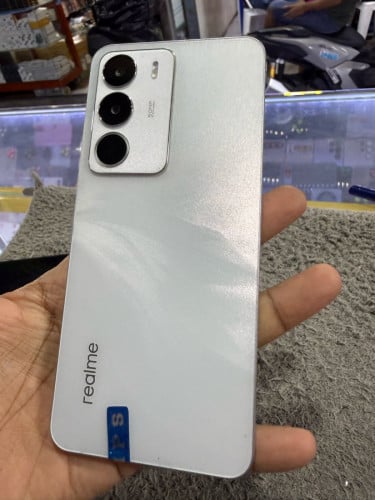 Realme C71 Memory128G ក្រុមហ៊ុនសុីមពីរ មានឆ្នាំងសាក