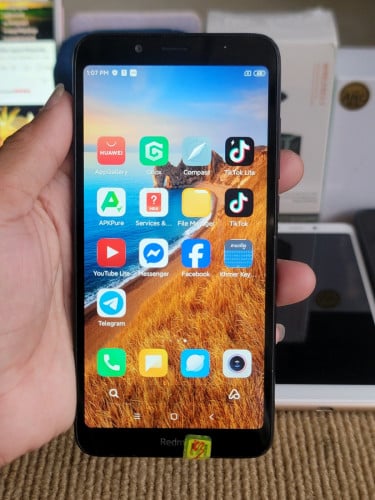 Redmi 7A Ram3G Rom32G Sim2 ថ្មកាន់ សេវាខ្លាំង