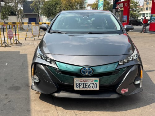 Toyota Prius Prime 2017 ក្រដាសពន្ធ