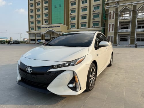 Toyota Prius Prime2017 Full Advance ថ្មី
