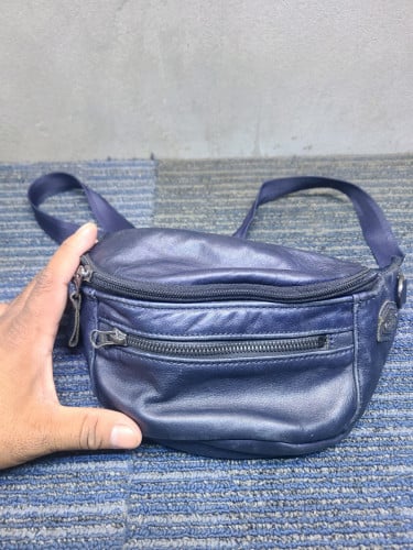 កាបូបស្បែក