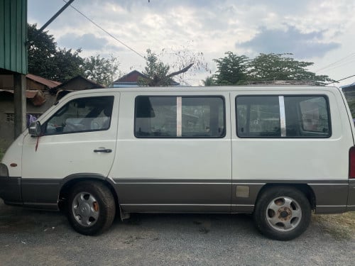 ១២កៅអី កាតលឿន ០២ ឡានបញ្ចូល ឈ្មោះក្រុមហ៊ុន