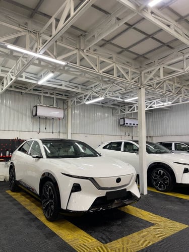 មានស្តុកគ្រប់ពណ៍