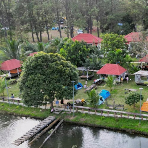 ដីក្បែរជើងភ្នំគិរីរម្យ