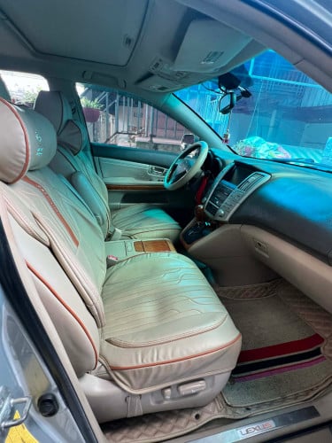 ឡាន​នៅស្អាត​