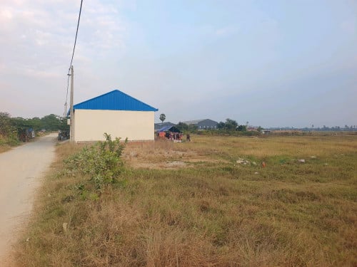 ដីស្រែលក់