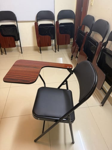 កៅអីសិស្ស