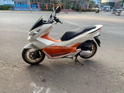 ម៉ូតូលក់