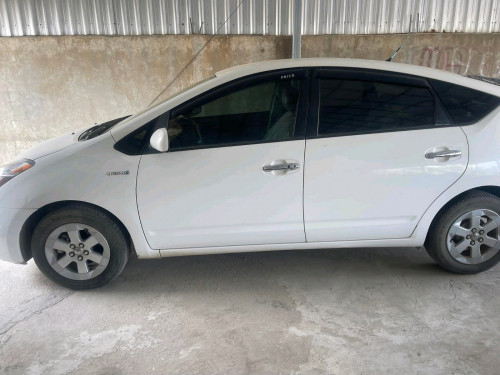 ០៦លានខ្ចី