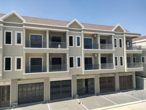 វីឡាកូនកាត់