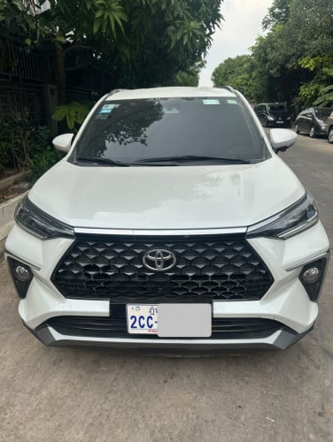 ឡានម្ចាស់ដើមទីមួយ