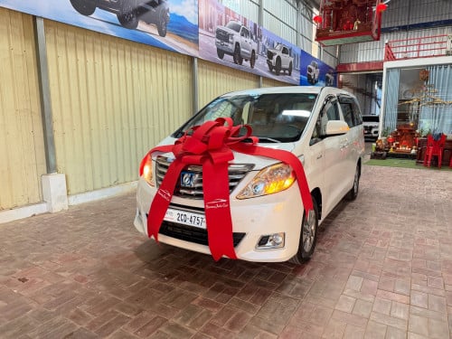 ឡានស្អាត​លក់​នៅ​សៀមរាប​013Hybrid សុីសាំងតិច