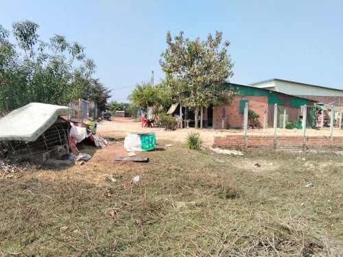 ដីលក់ជិតរង្វង់មូលផ្ការំដួលទំហំ​10x20m