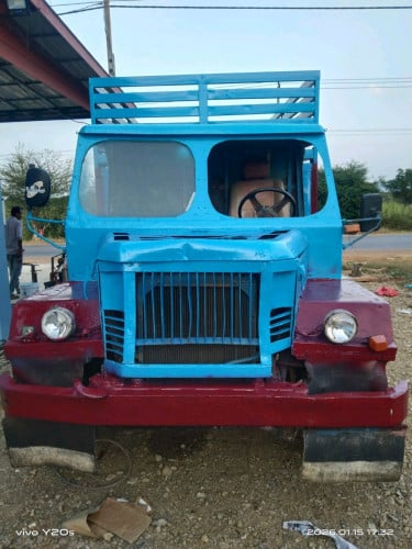 ឡានឆ្នៃម៉ាស៊ីននីសាន់150 លក់តម្លៃ 2900$ ចរចា កង់ឱប មុខប្រើយី ប៉ុងក្រោយ5តោន មានបែនសារាង5តោន