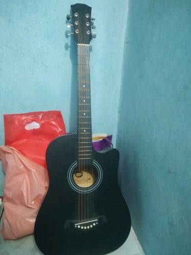 ហ្គីតា 38' អត់កាតាប