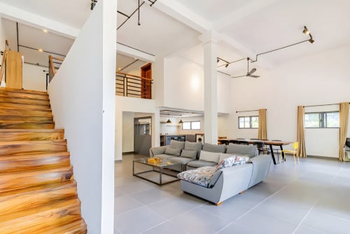 𝐅𝐨𝐫 𝐑𝐞𝐧𝐭: 4-Bedroom Renovated Apartment – Toul Kork