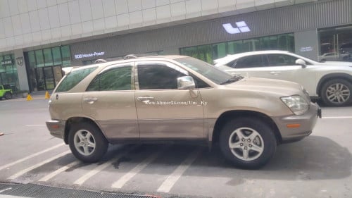 ទឹកថ្នាំនៅសុីន90%