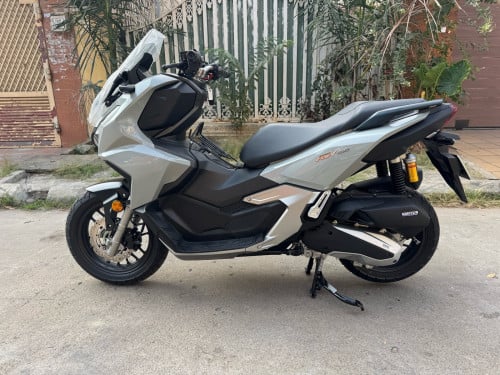 ចង់លក់ADV 2025 ជប៉ុនម៉ូតូលក់3850$