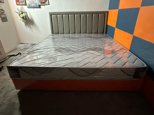 គ្រែបែបទំនើប King size