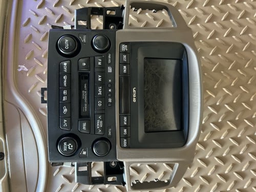 ម៉ាញ៉េរLexus-300Full ឡេស័រ 20$