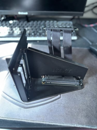 ជើង stand NZXT