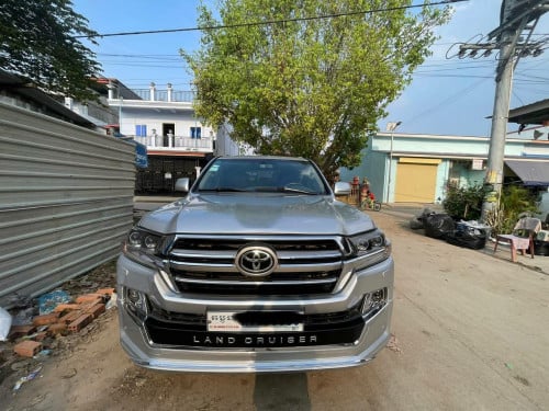 2010នាក់ប្រើផ្ទាល់